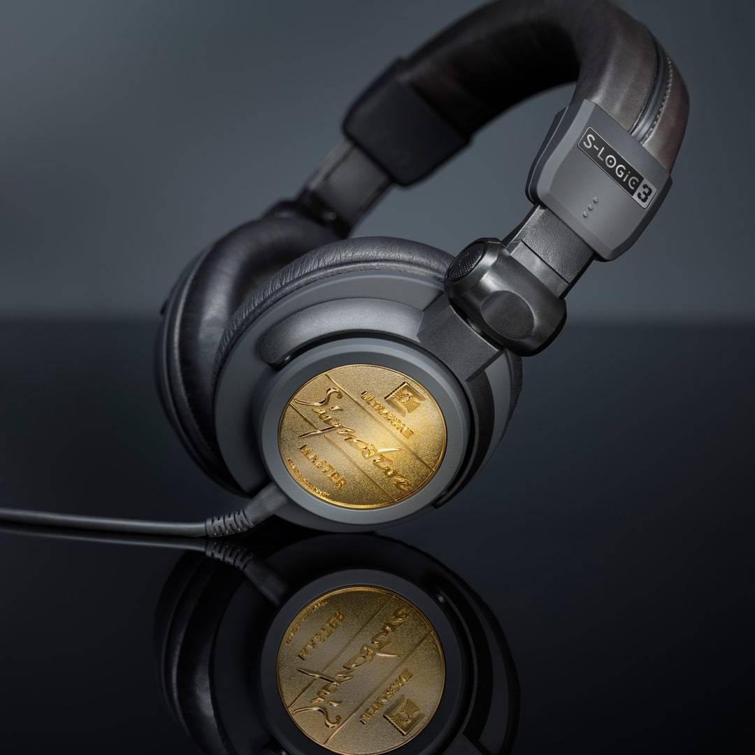 ULTRASONE Signature Master high-end professional headphones.